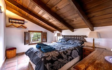 Property slide 22