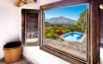Property slide 24