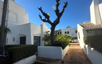 Property slide 25