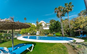 Property slide 25