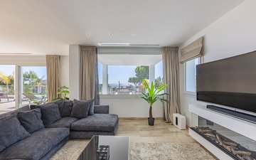 Property slide 10