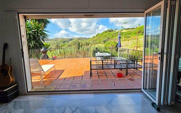 Property slide 25