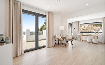 Property slide 32