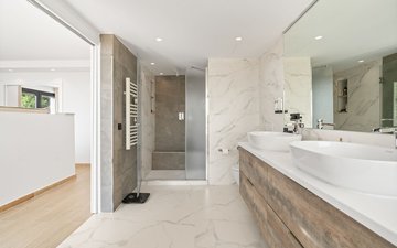 Property slide 40