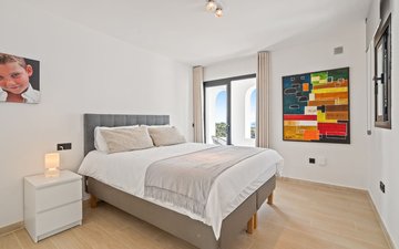 Property slide 43