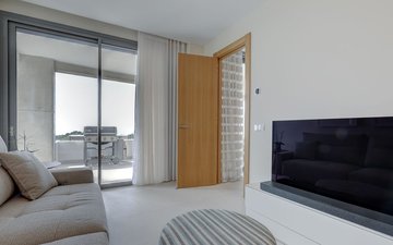Property slide 19