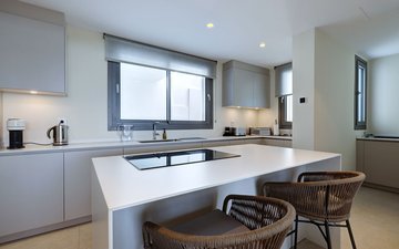 Property slide 25