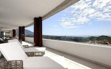 Property slide 61