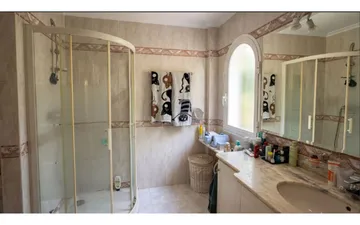 Property slide 10