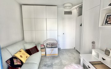 Property slide 33