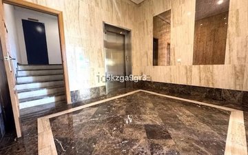 Property slide 32