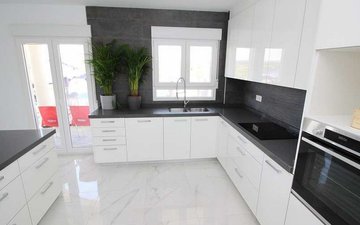 Property slide 19