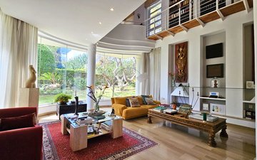 Property slide 6