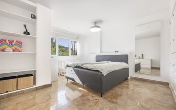 Property slide 21