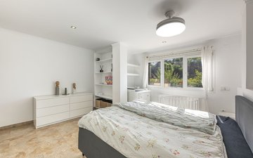 Property slide 22