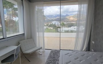 Property slide 21
