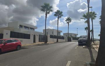 Property slide 22