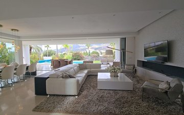 Property slide 5