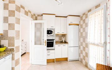 Property slide 17