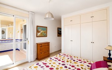 Property slide 25