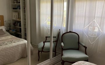 Property slide 18