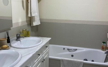Property slide 24