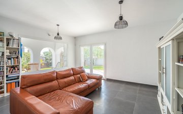 Property slide 11