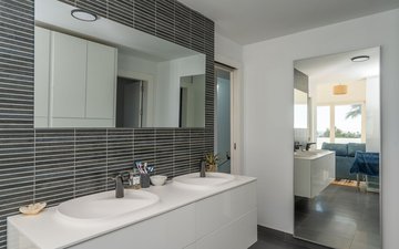 Property slide 24