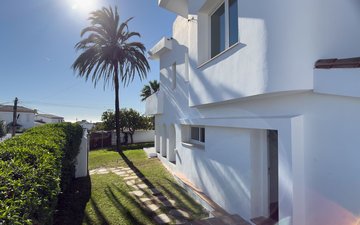 Property slide 38