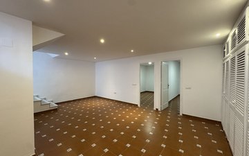 Property slide 16