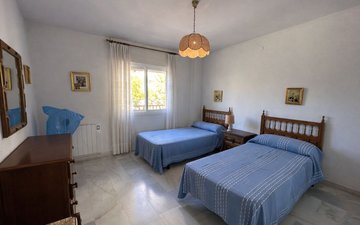 Property slide 18