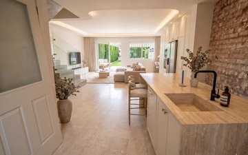 Property slide 25