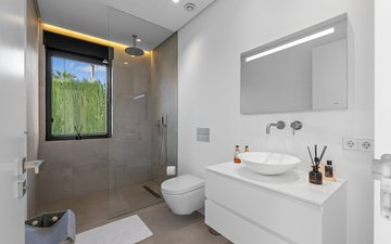 Property slide 34