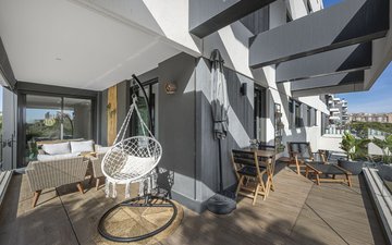 Property slide 18