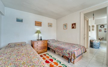 Property slide 20