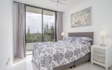 Property slide 44