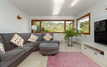 Property slide 10