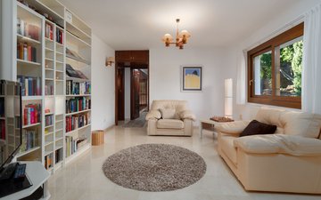Property slide 25