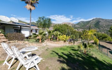 Property slide 32