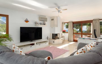 Property slide 8