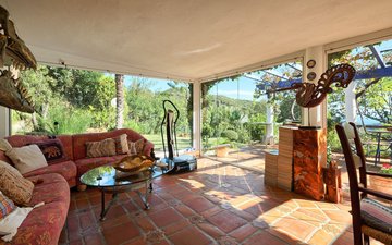 Property slide 21