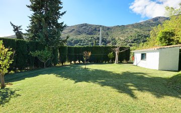 Property slide 33