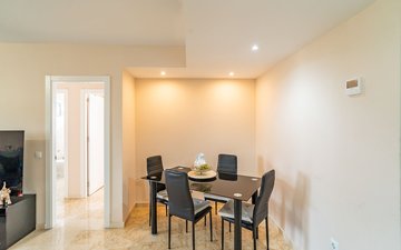 Property slide 32