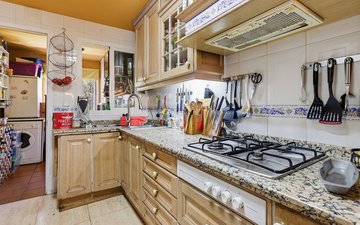 Property slide 25