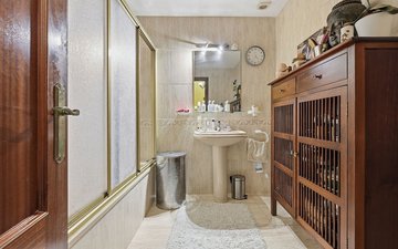 Property slide 33