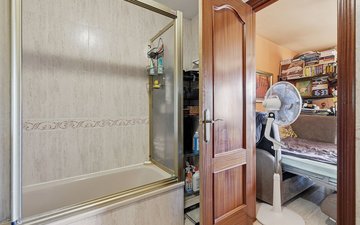 Property slide 40