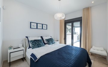 Property slide 17