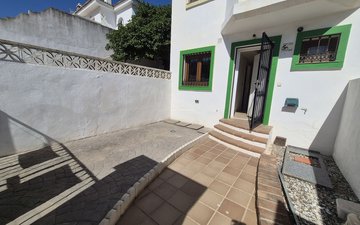 Property slide 29