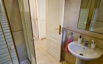 Property slide 22