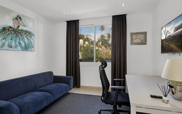 Property slide 17